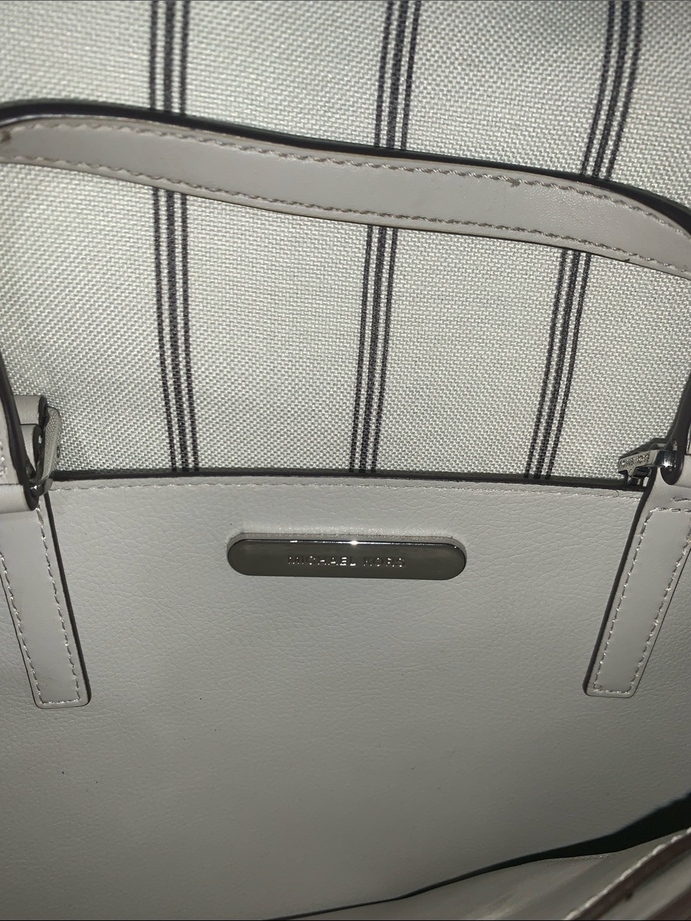 Michael Kors White and Light Gray MK Signature Tote - Picture 4 of 8